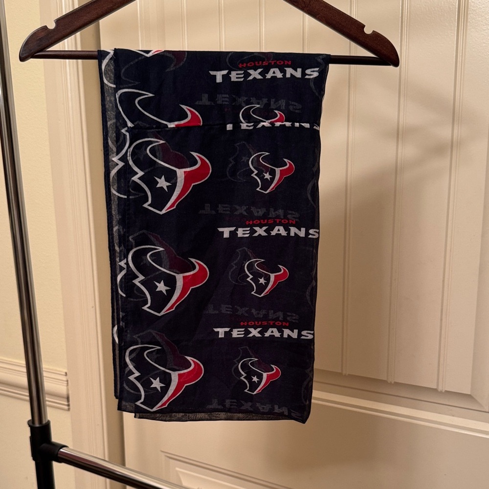 Forever Collectibles Houston Texans Women’s Infinity Sheer Scarf